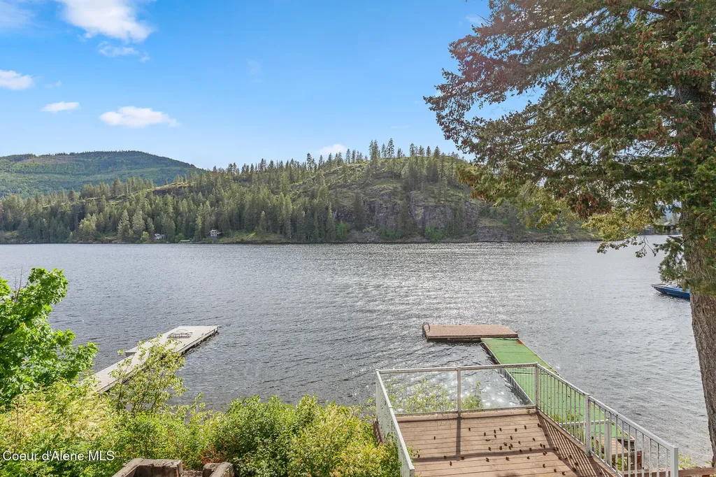 24305 N Lakeview Boulevard Rathdrum ID 83858