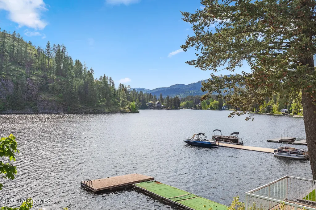 24305 N Lakeview Boulevard Rathdrum ID 83858