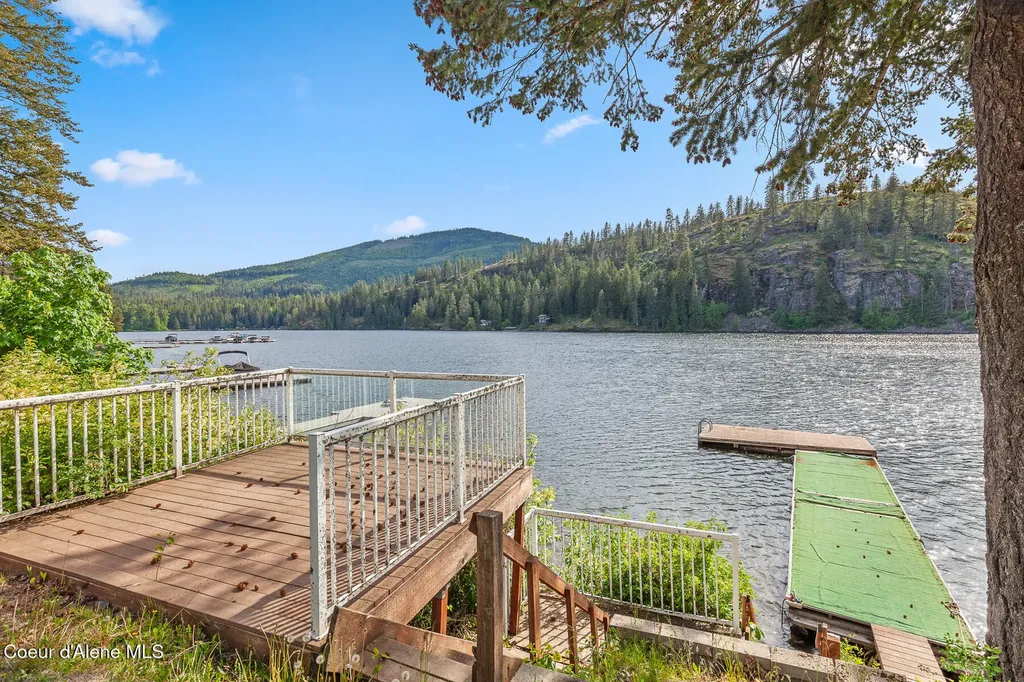 24305 N Lakeview Boulevard Rathdrum ID 83858