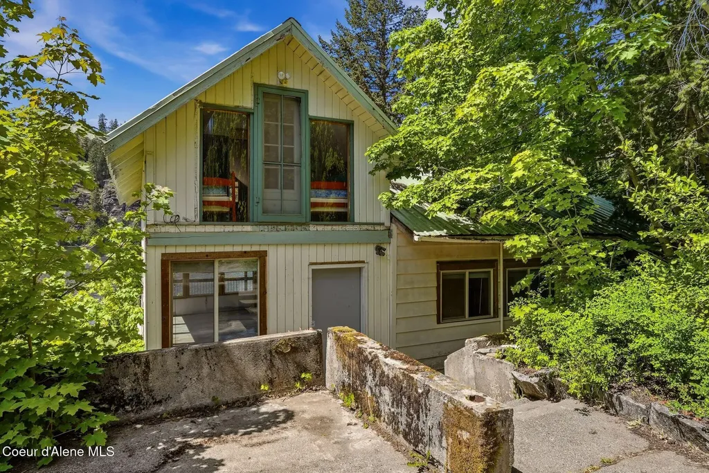 24305 N Lakeview Boulevard Rathdrum ID 83858