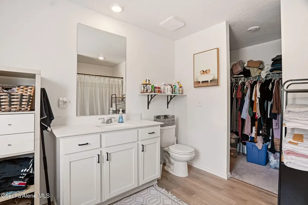 1553 N Luna Street Post Falls ID 83854