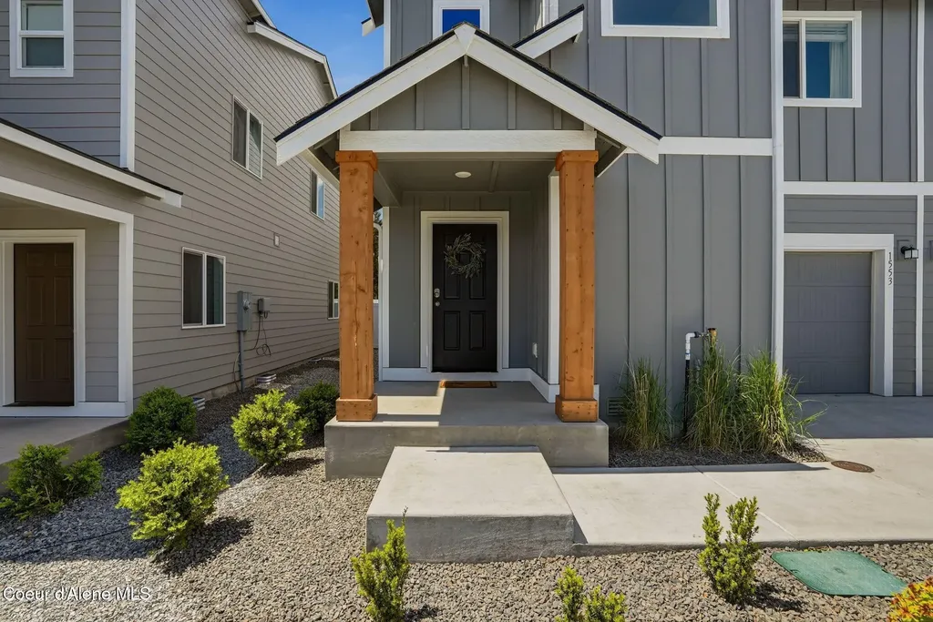 1553 N Luna Street Post Falls ID 83854