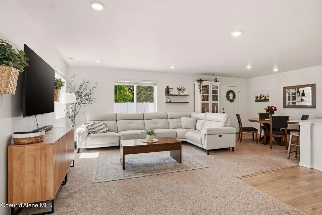 1553 N Luna Street Post Falls ID 83854