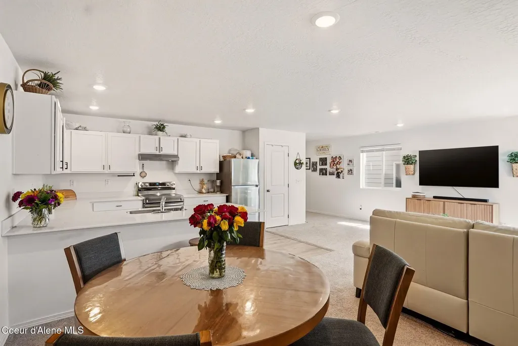 1553 N Luna Street Post Falls ID 83854