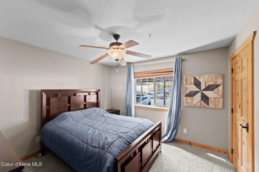92 Lookout Peak Drive Pinehurst ID 83850