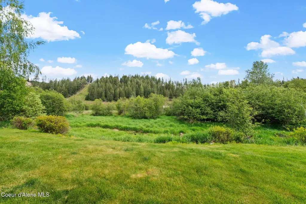 92 Lookout Peak Drive Pinehurst ID 83850