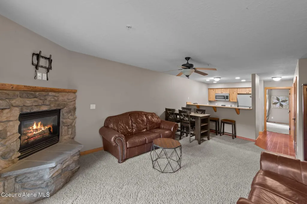 92 Lookout Peak Drive Pinehurst ID 83850