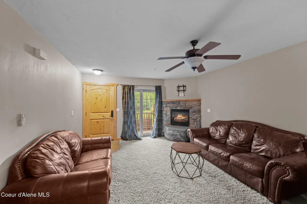 92 Lookout Peak Drive Pinehurst ID 83850