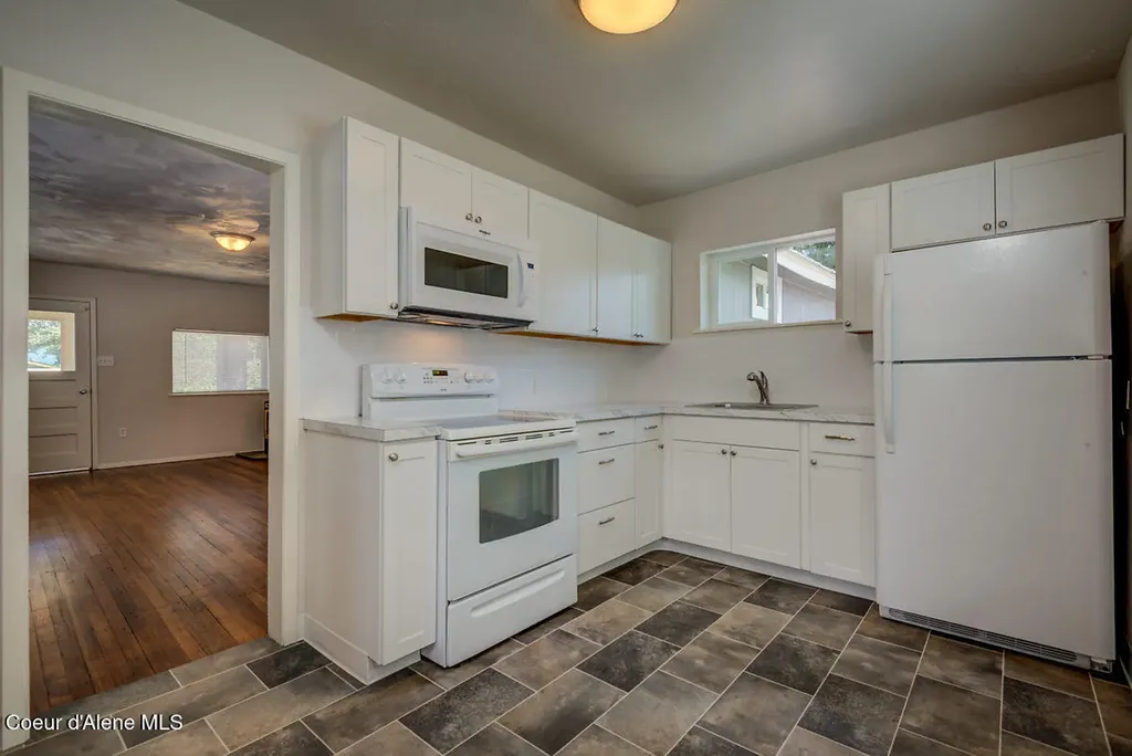 32084 N 6th Avenue Spirit Lake ID 83869