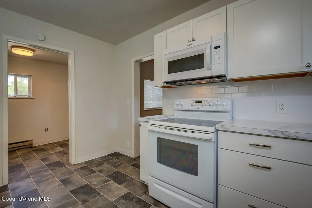 32084 N 6th Avenue Spirit Lake ID 83869