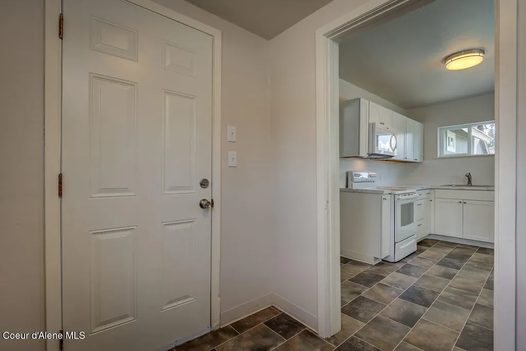 32084 N 6th Avenue Spirit Lake ID 83869