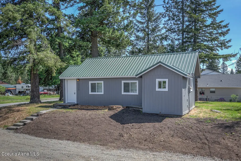 32084 N 6th Avenue Spirit Lake ID 83869