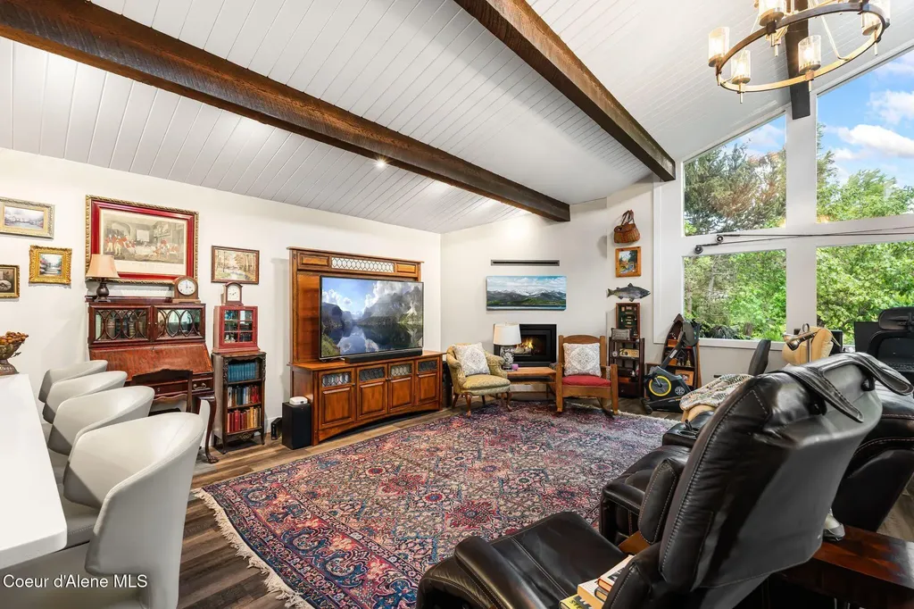 207 Birch Banks Road Sagle ID 83860