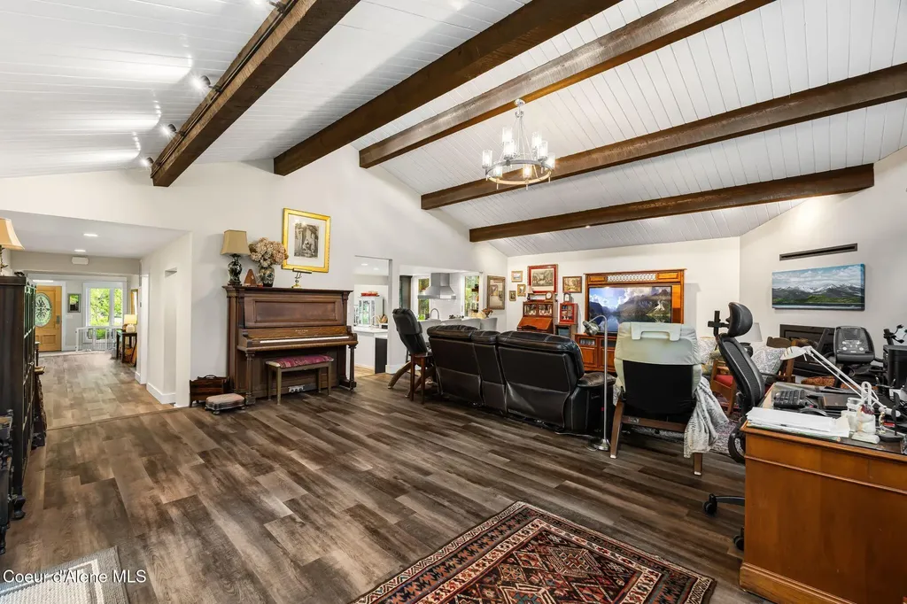 207 Birch Banks Road Sagle ID 83860