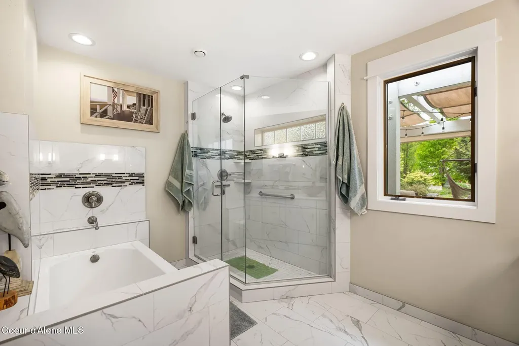 207 Birch Banks Road Sagle ID 83860