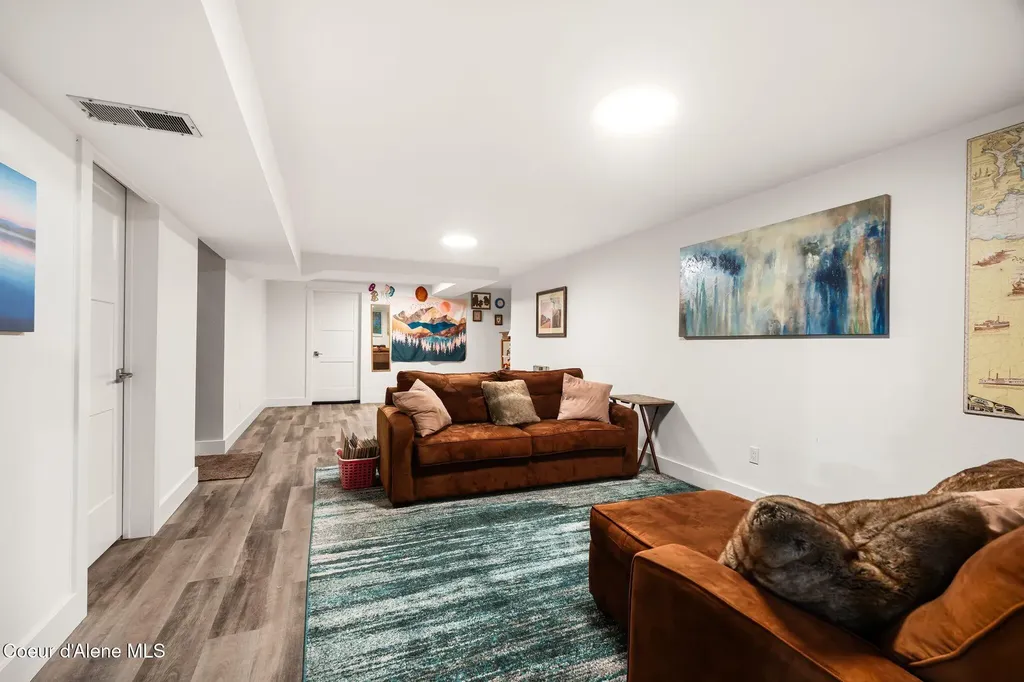 207 Birch Banks Road Sagle ID 83860