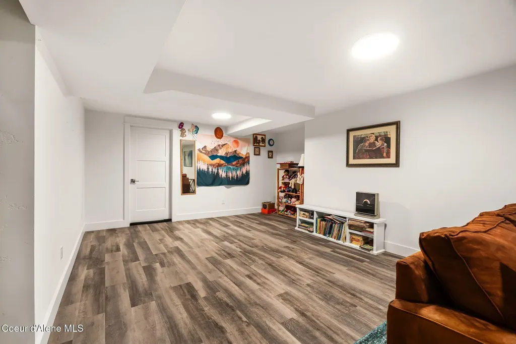 207 Birch Banks Road Sagle ID 83860