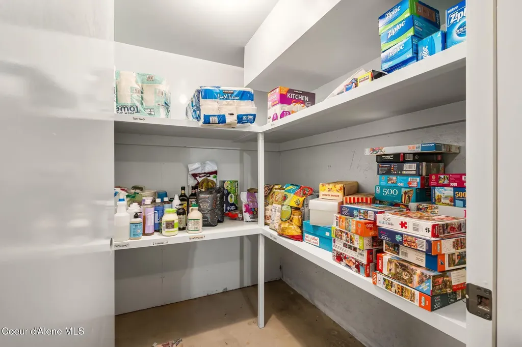 207 Birch Banks Road Sagle ID 83860