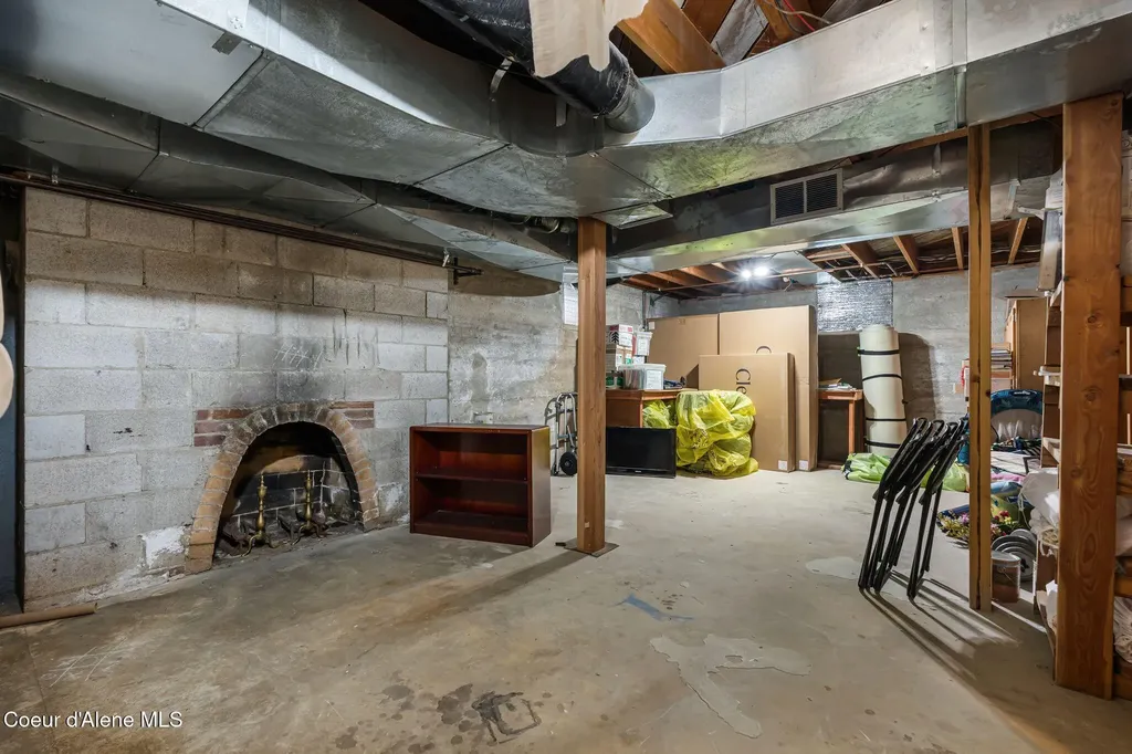 207 Birch Banks Road Sagle ID 83860