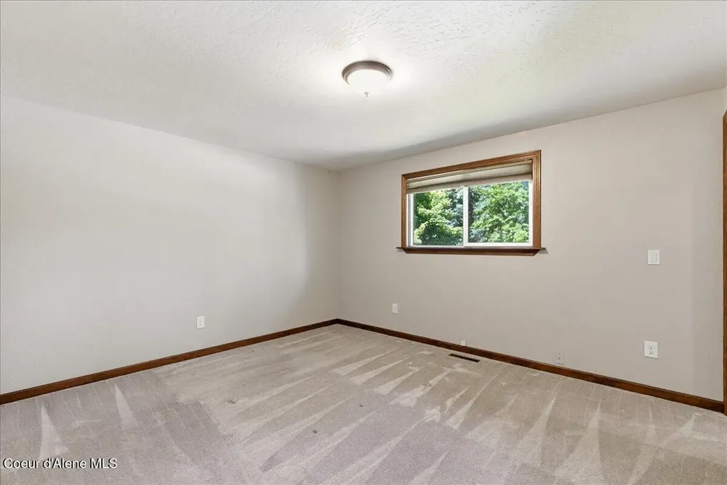 4761 E Woodland Drive Post Falls ID 83854