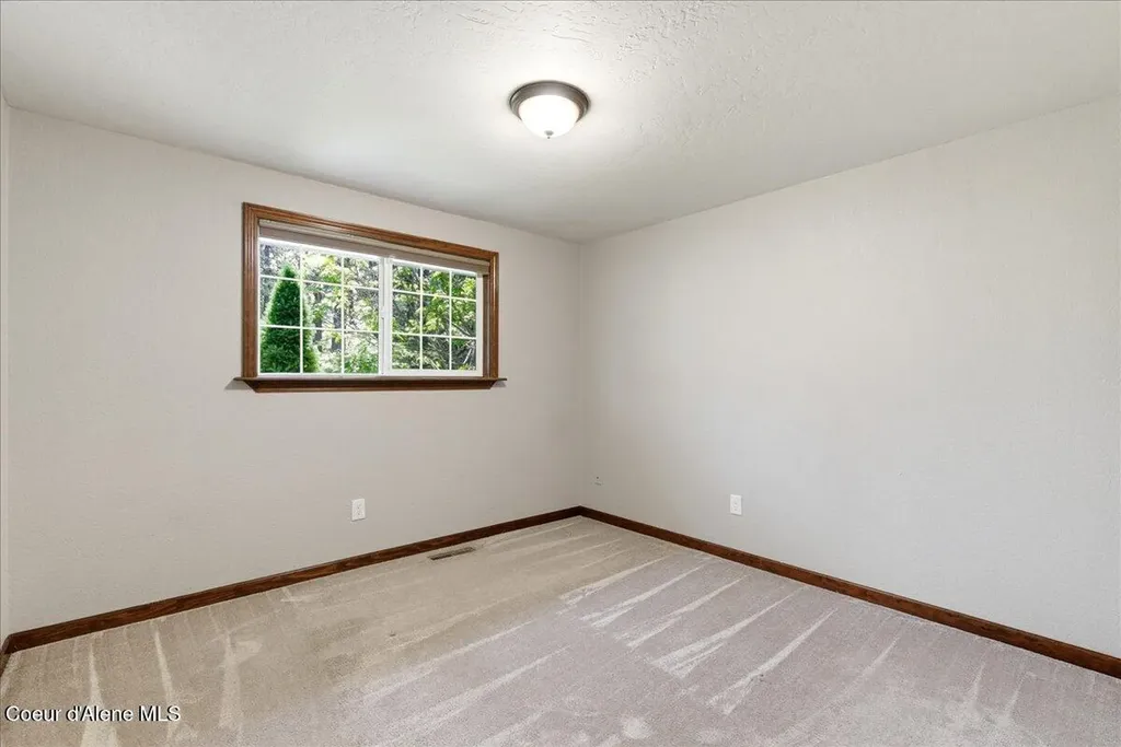 4761 E Woodland Drive Post Falls ID 83854