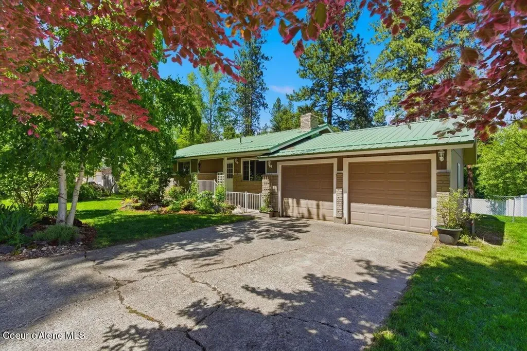 4761 E Woodland Drive Post Falls ID 83854