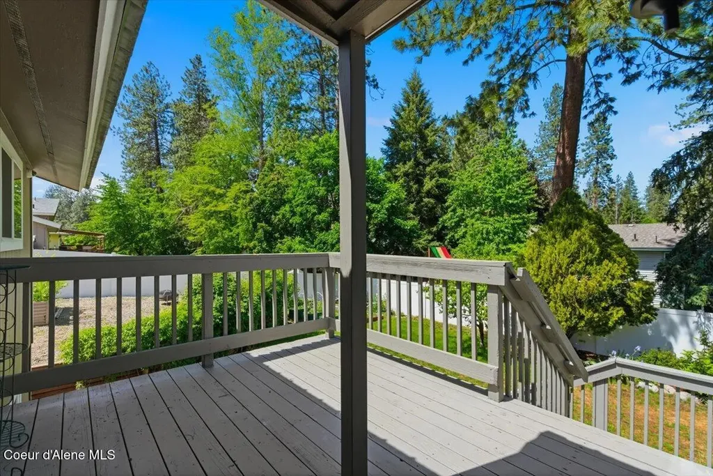 4761 E Woodland Drive Post Falls ID 83854