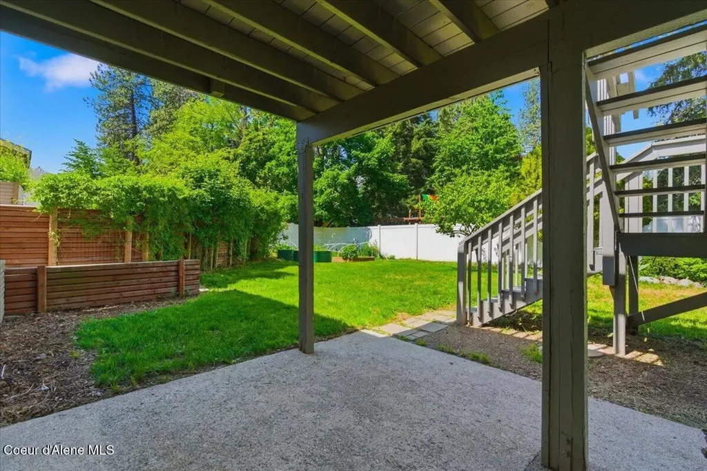 4761 E Woodland Drive Post Falls ID 83854