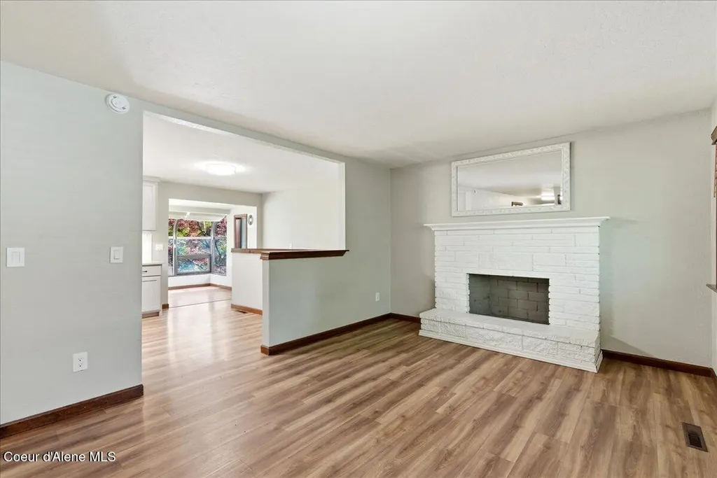 4761 E Woodland Drive Post Falls ID 83854