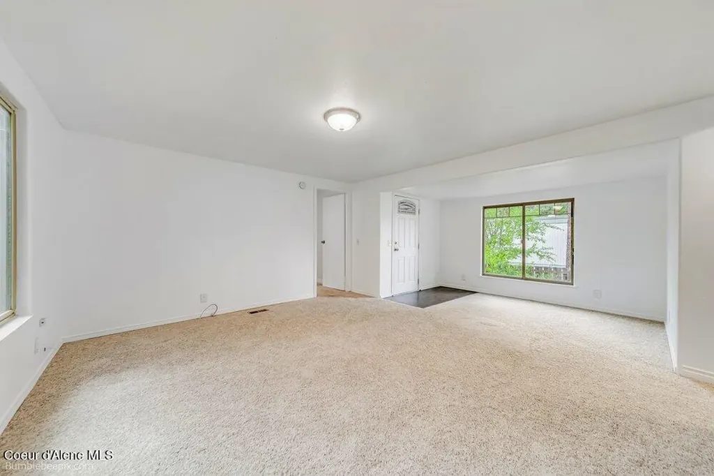 3075 E Collingwood Avenue Post Falls ID 83854