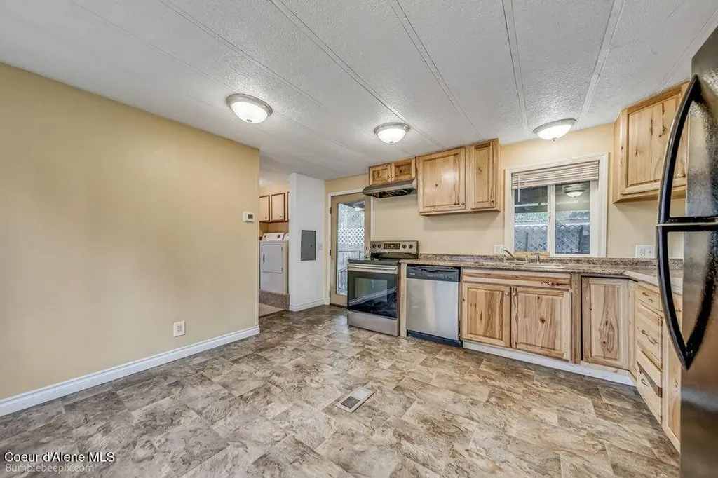 3075 E Collingwood Avenue Post Falls ID 83854