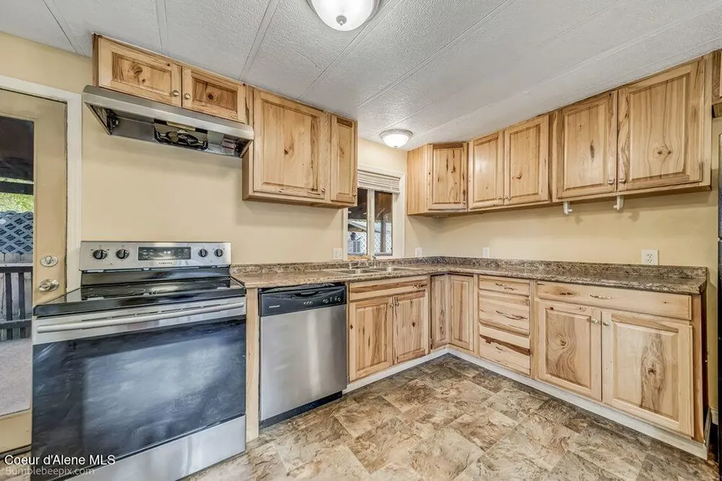 3075 E Collingwood Avenue Post Falls ID 83854