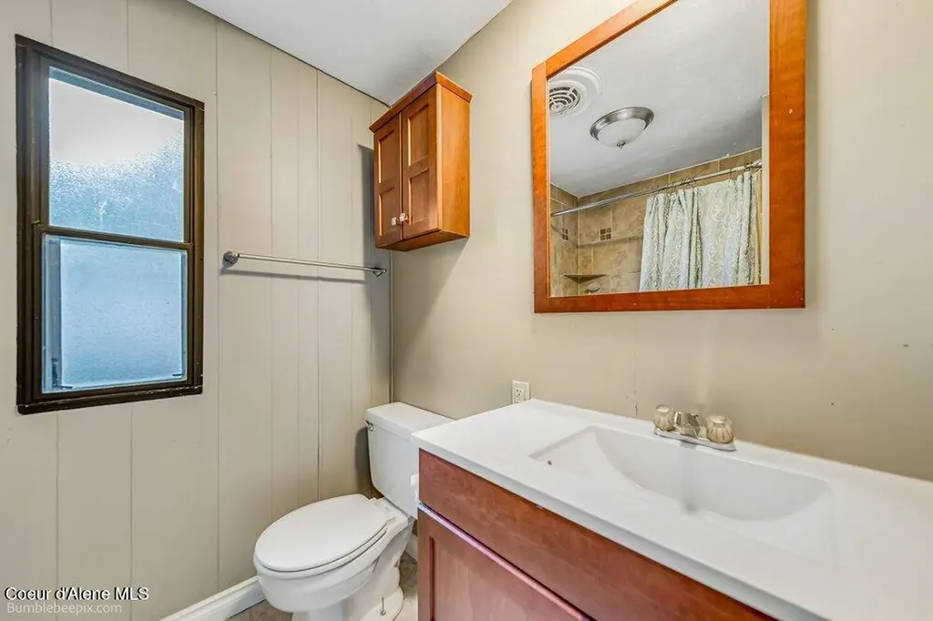 3075 E Collingwood Avenue Post Falls ID 83854