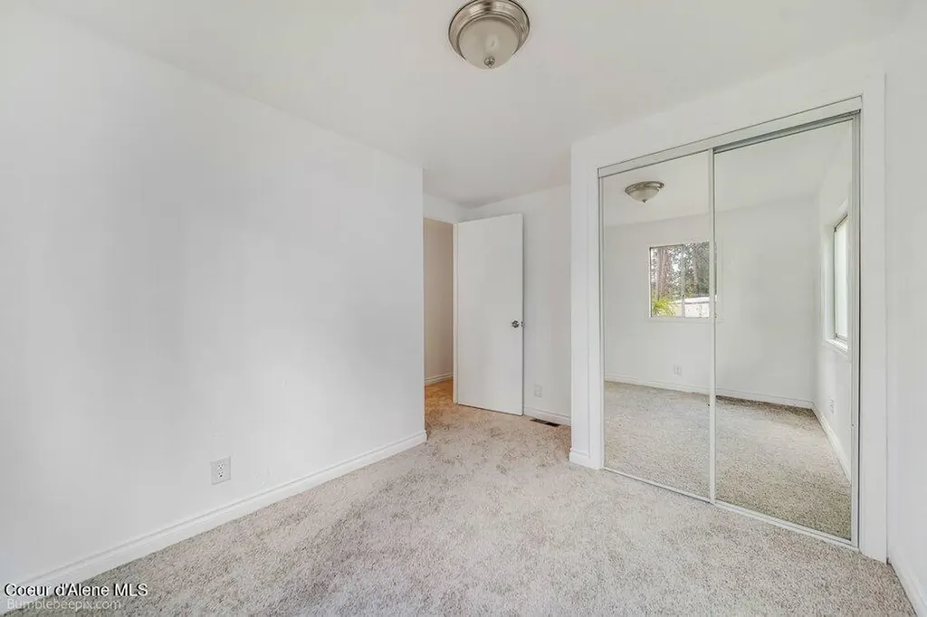 3075 E Collingwood Avenue Post Falls ID 83854