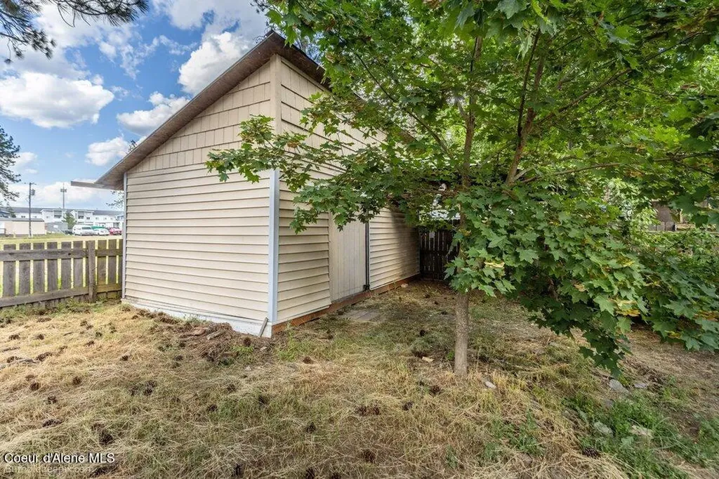 3075 E Collingwood Avenue Post Falls ID 83854