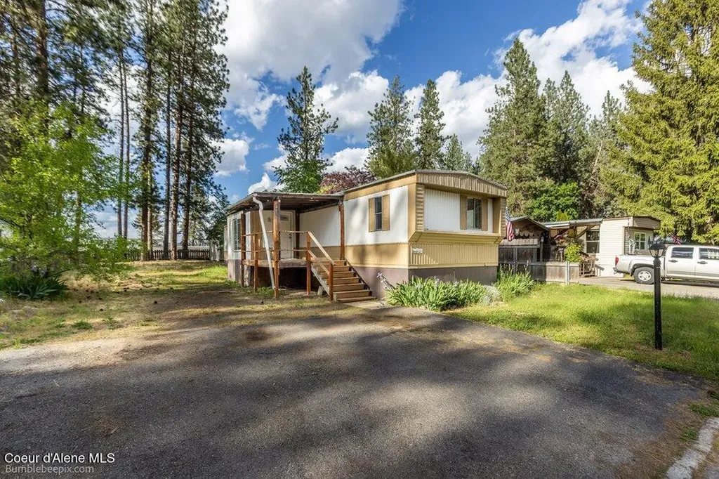 3075 E Collingwood Avenue Post Falls ID 83854