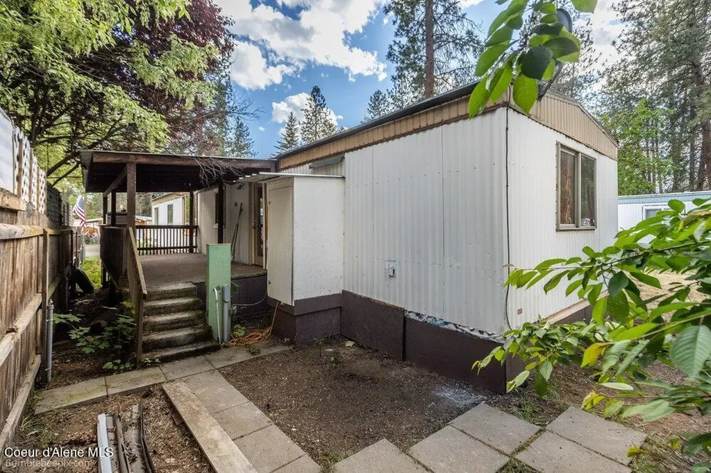 3075 E Collingwood Avenue Post Falls ID 83854