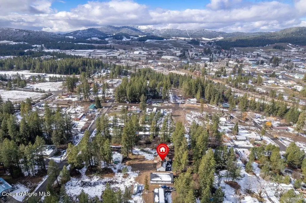 275 F Street Plummer ID 83851