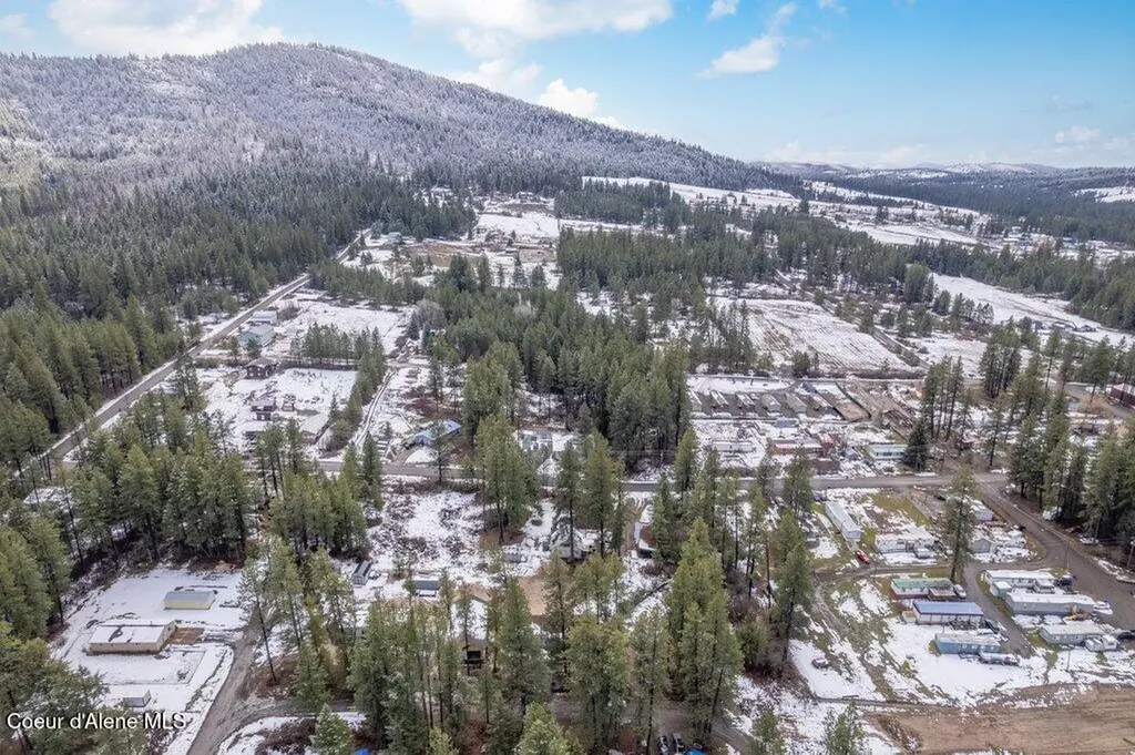 275 F Street Plummer ID 83851