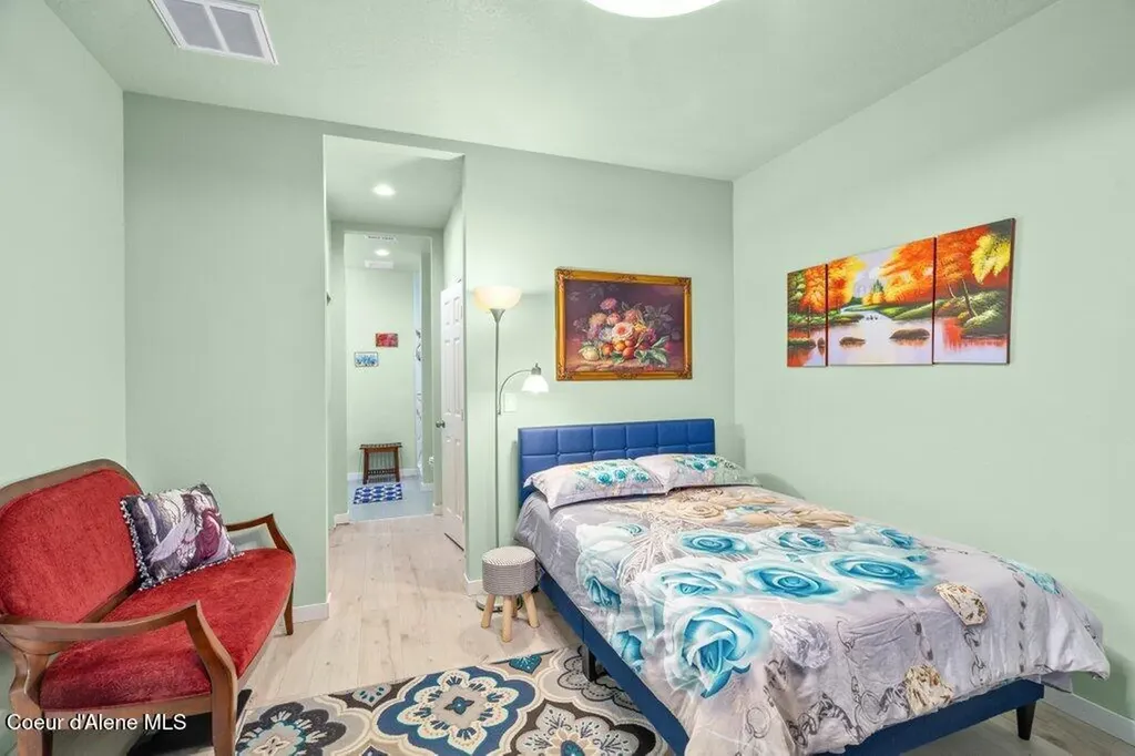 275 F Street Plummer ID 83851