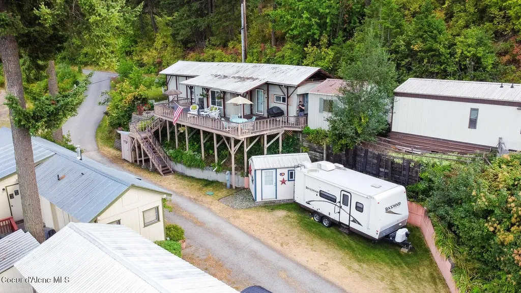 18194 E Mount Eagen Loop Bayview ID 83803