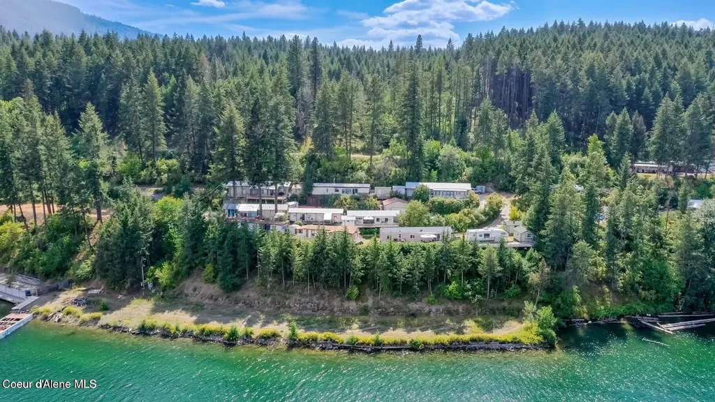 18194 E Mount Eagen Loop Bayview ID 83803