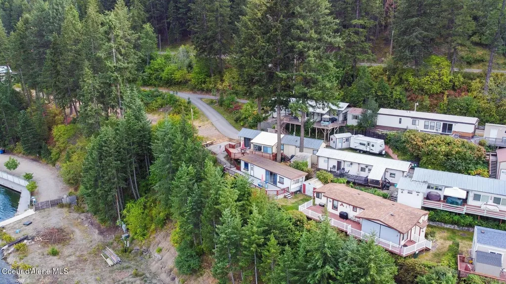 18194 E Mount Eagen Loop Bayview ID 83803