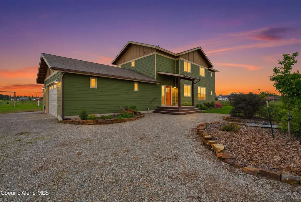 2238 E Blaine Street Athol ID 83801