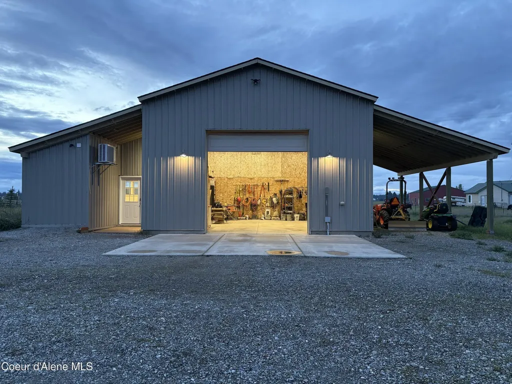 2238 E Blaine Street Athol ID 83801