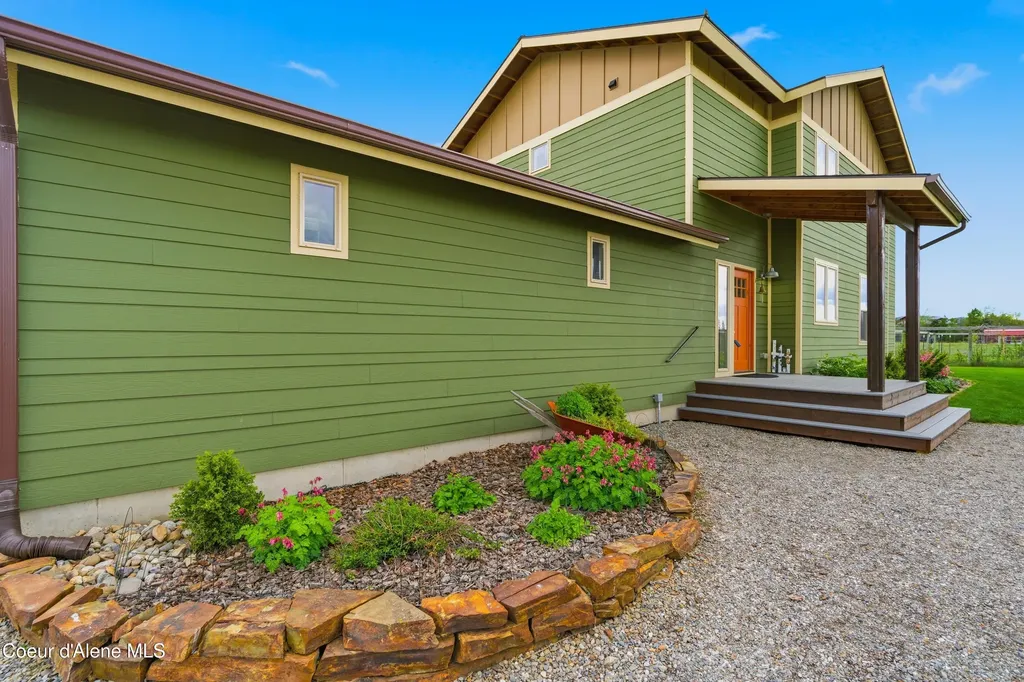 2238 E Blaine Street Athol ID 83801