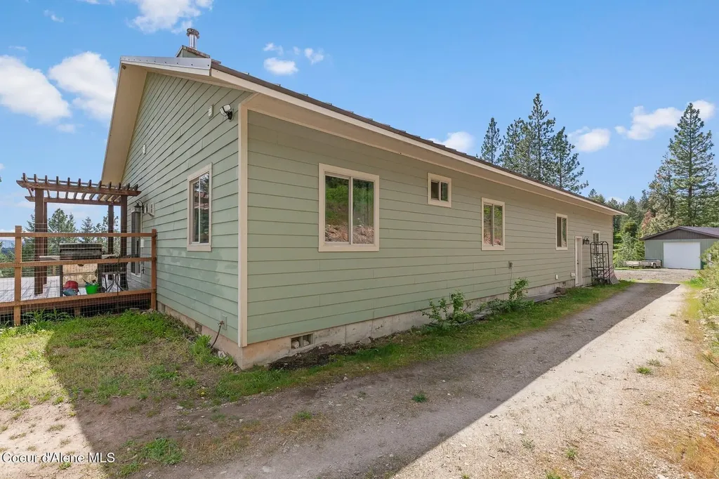 16003 Benewah Creek Road St. Maries ID 83861