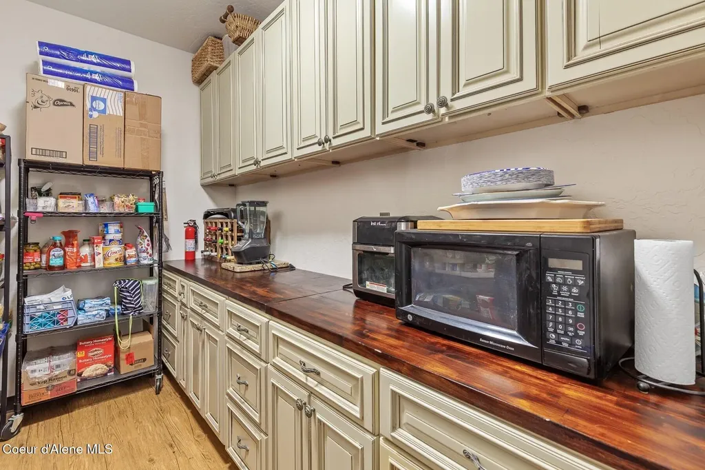 16003 Benewah Creek Road St. Maries ID 83861