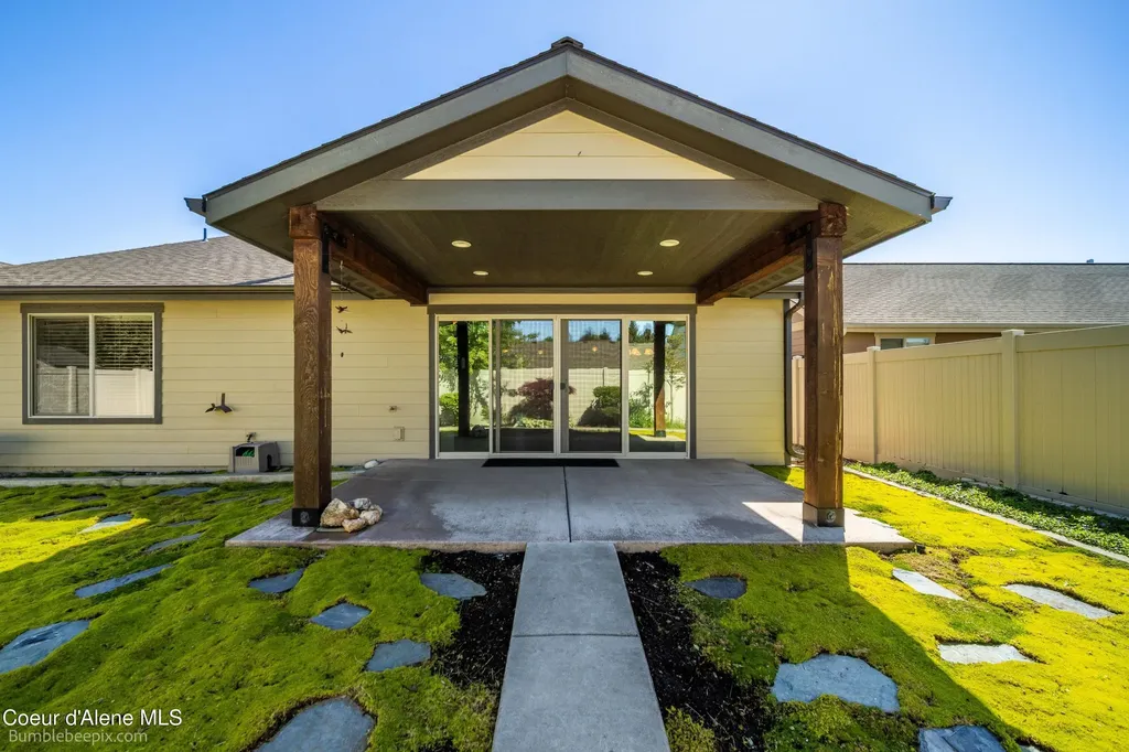 2247 N Sockeye Drive Post Falls ID 83854