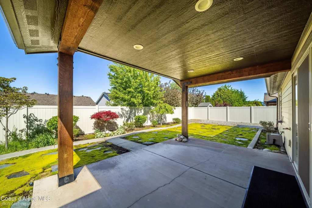 2247 N Sockeye Drive Post Falls ID 83854